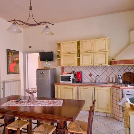 Casa Vacanze Il Gatto Rosso Треказе Экстерьер фото