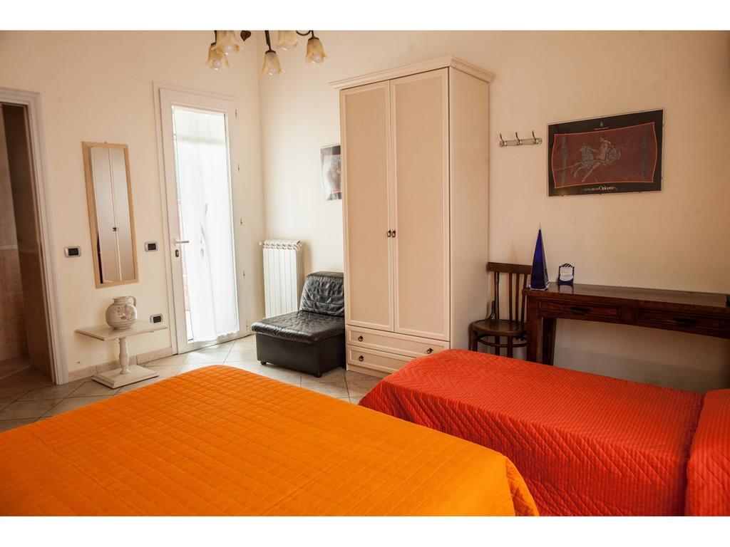 Casa Vacanze Il Gatto Rosso Треказе Номер фото